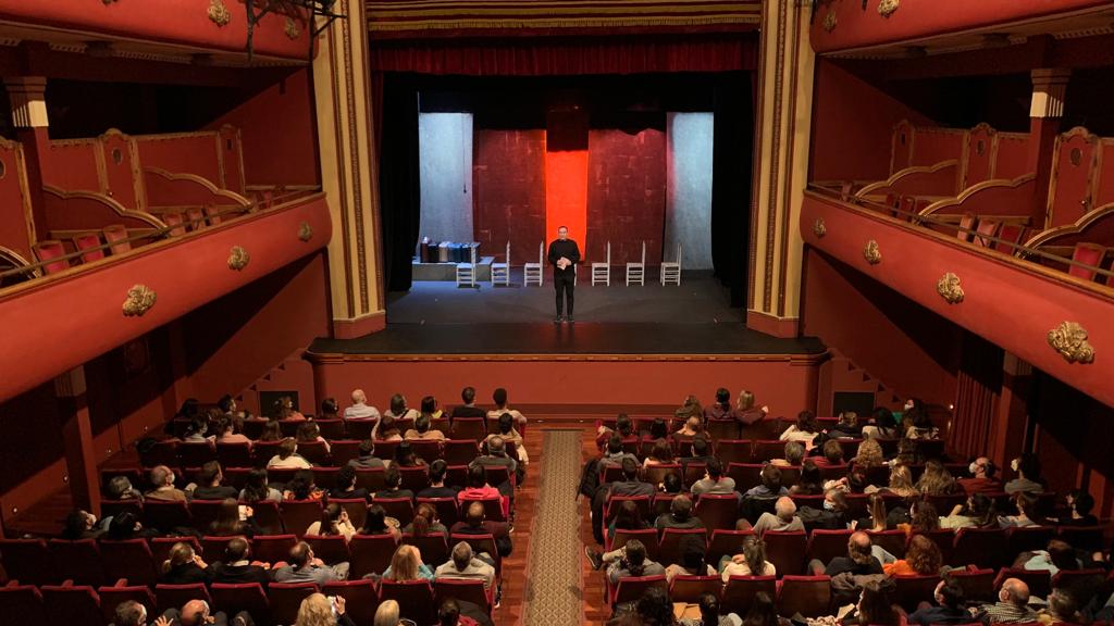 Escena Erasmus celebra al Teatre Talia el Desembre Europeu amb «El viatge impossible»